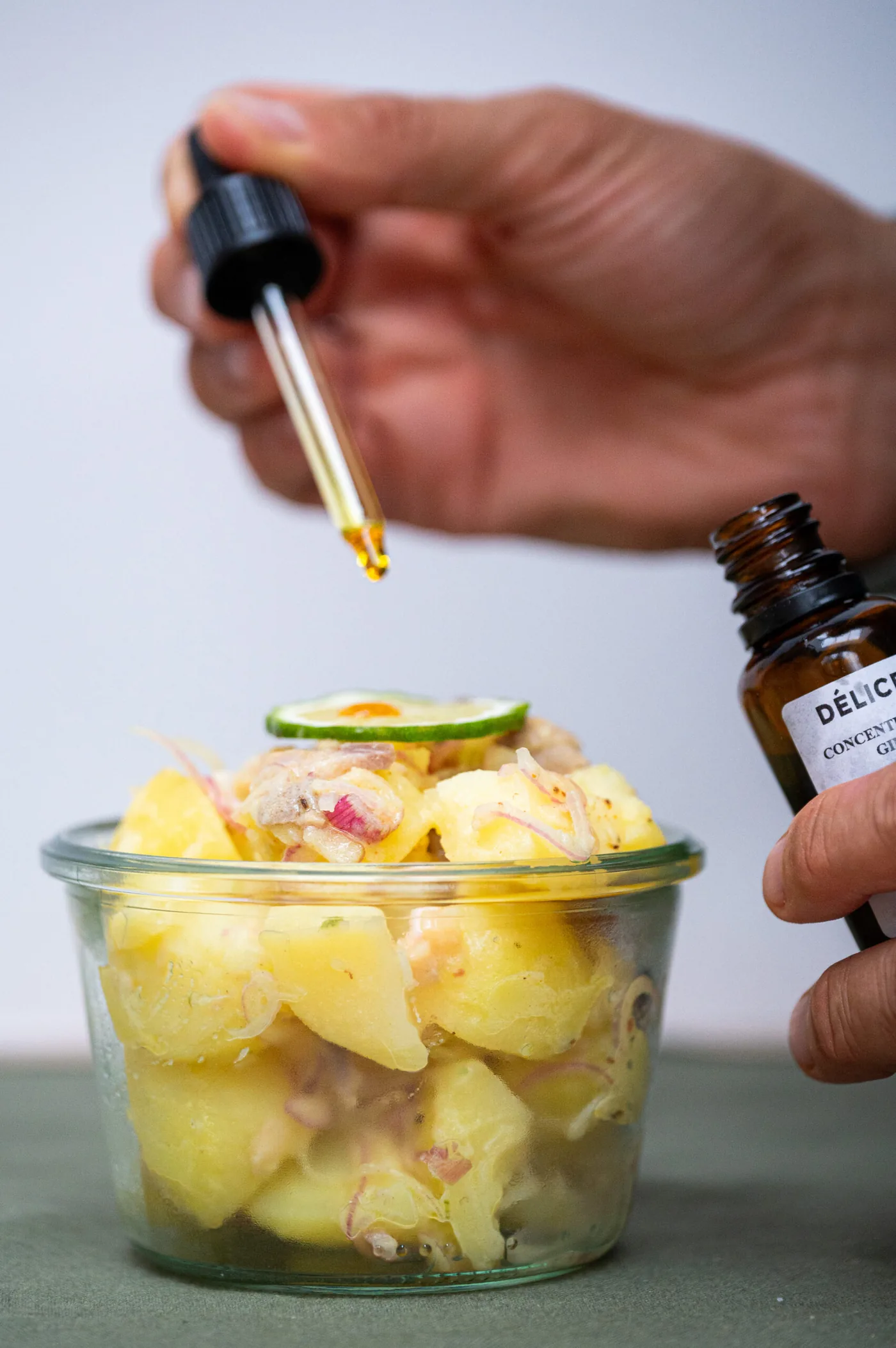 Des huiles essentielles… dans vos recettes de cuisine ?!