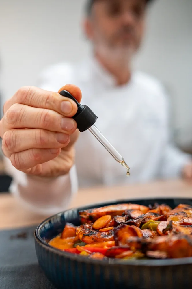 Les huiles essentielles comestibles : simples, sûres et prêtes à sublimer vos recettes